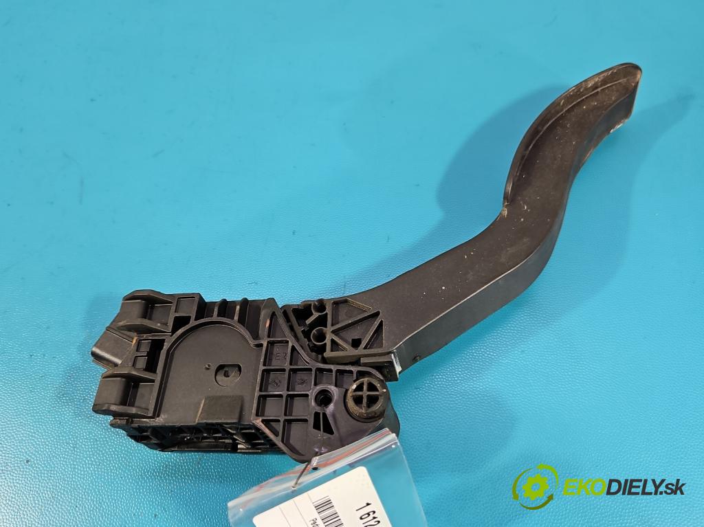 Skoda Citigo 2011-2019 1.0 MPI 60 HP manual 44 kW 999 cm3 3- pedal plyn potenciometr: 1S1721503A
