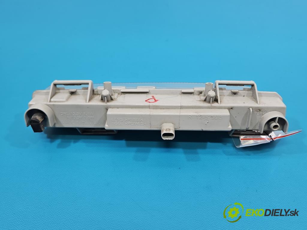 Mercedes C W204 2007-2014 2.2 CDI 136 HP automatic 100 kW 2148 cm3 4- Halogen pravý 12-5299 (Kľučka dverí ostatné)