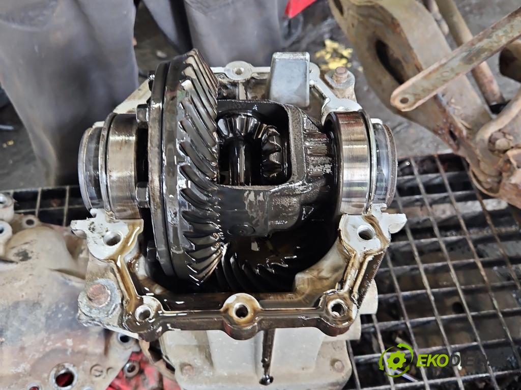 Citroen C-Crosser 2007-2012 2.2 hdi 156 HP automatic 115 kW 2179 cm3 5- Most: zadní: T02GS0220