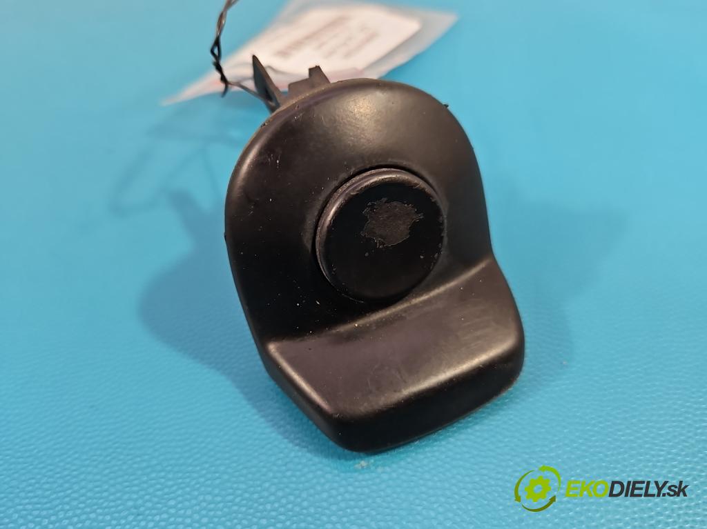 Skoda Citigo 2011-2019 1.0 MPI 60 hp manual 44 kW 999 cm3 3- klika kufrových dveří zadní 1S0827566