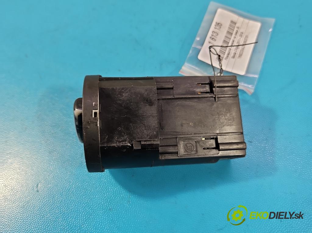 Skoda Citigo 2011-2019 1.0 MPI 60 hp manual 44 kW 999 cm3 3- Přepínač světel na deska: