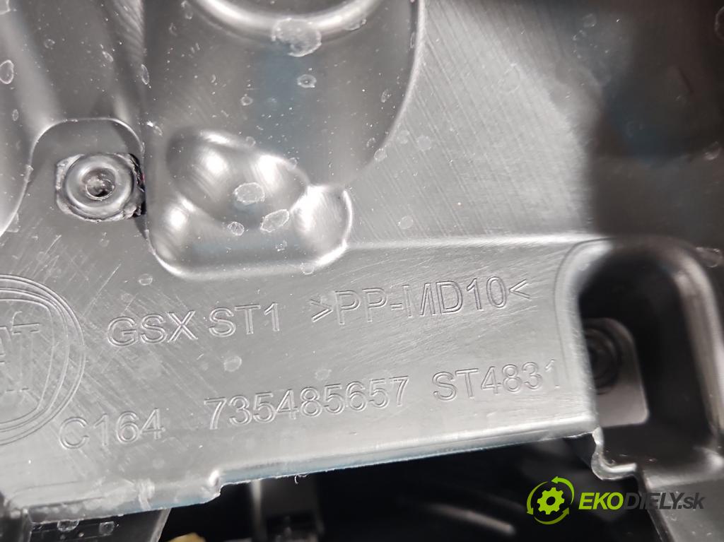 Fiat Punto Grande 1.2 8V 69KM manual 51 kW 1242 cm3 3- kokpit,pristrojová doska rozdeľovacia