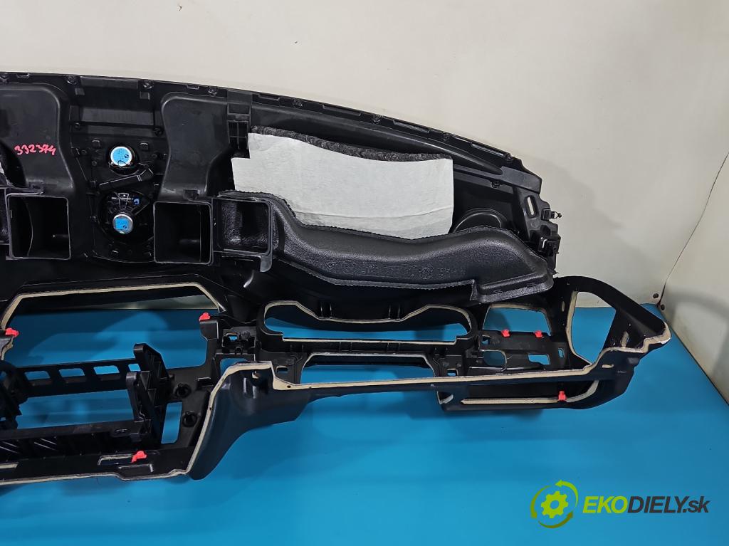 Bmw 5 F10 2010-2017 2.0d 218 HP automatic 160 kW 1995 cm3 5- kokpit,pristrojová doska rozdeľovacia