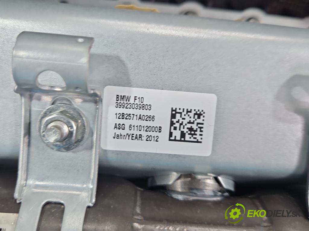 Bmw 5 F10 2010-2017 2.0d 218 HP automatic 160 kW 1995 cm3 5- kokpit,pristrojová doska rozdeľovacia