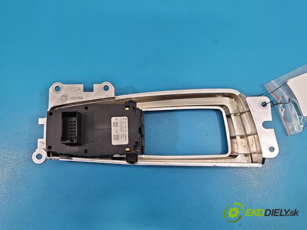 Bmw 5 F10 2010-2017 2.0d 218 hp automatic 160 kW 1995 cm3 5- Přepínač brzda: ručního 9217594 (Páčky pod volantem)