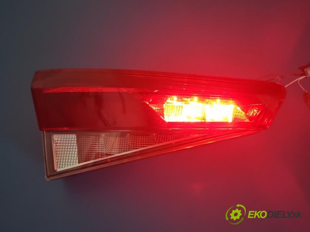 Skoda Fabia IV 2021- 1.0 tsi 110 hp manual 81 kW 999 cm3 5- světlo zadní levé kufrových dveří 6VE945093