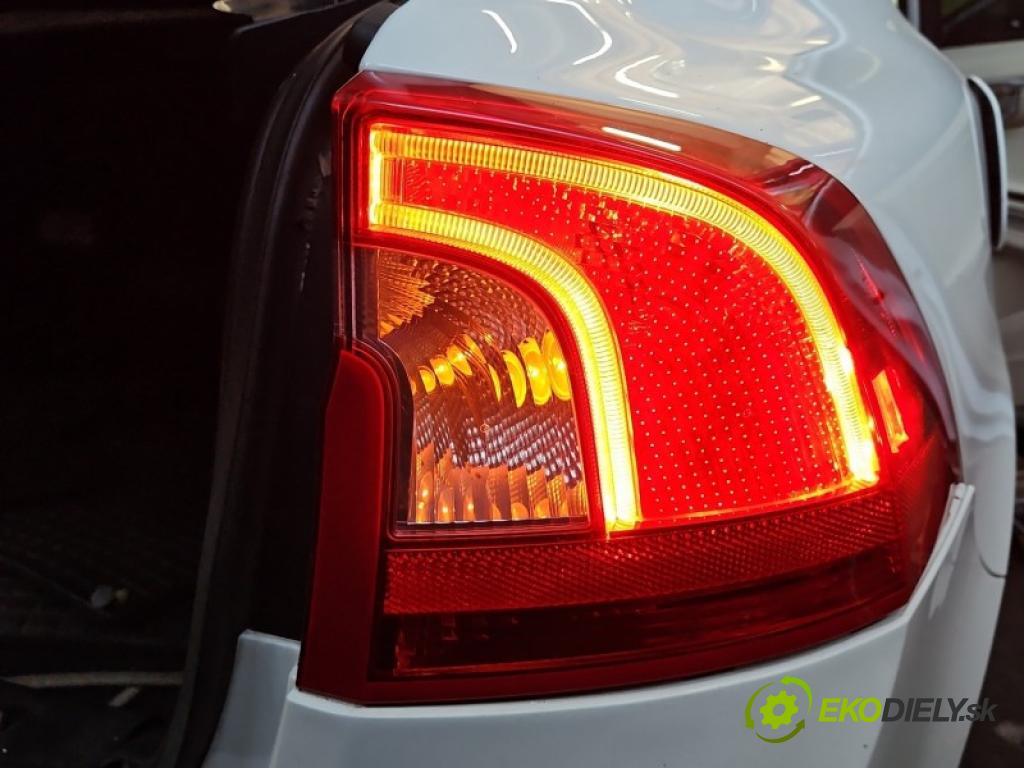 Volvo S60 II 2010-2018 2.5 T5 250 hp automatic 184 kW 2497 cm3 4- světlo zadní pravé blatník: 30796268