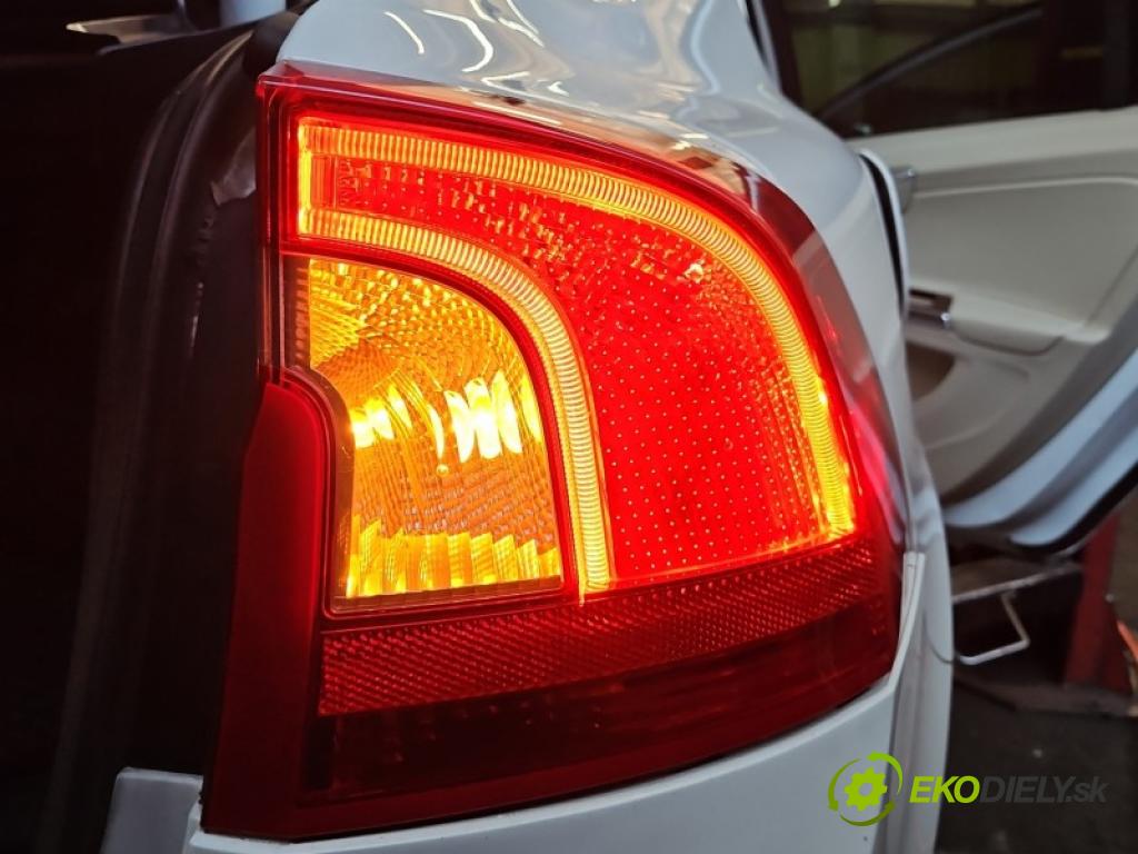 Volvo S60 II 2010-2018 2.5 T5 250 hp automatic 184 kW 2497 cm3 4- světlo zadní pravé blatník: 30796268