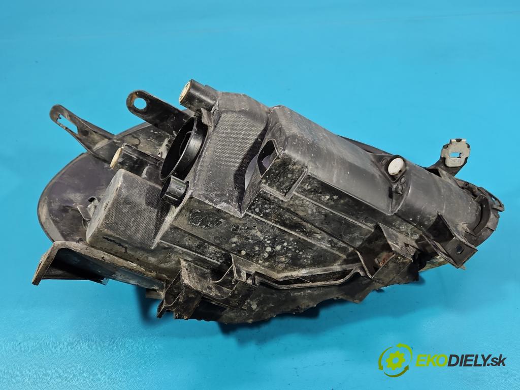 Fiat Punto Grande 1.2 8V 69KM manual 51 kW 1242 cm3 3- světlo levý  (Klika dveří ostatní)