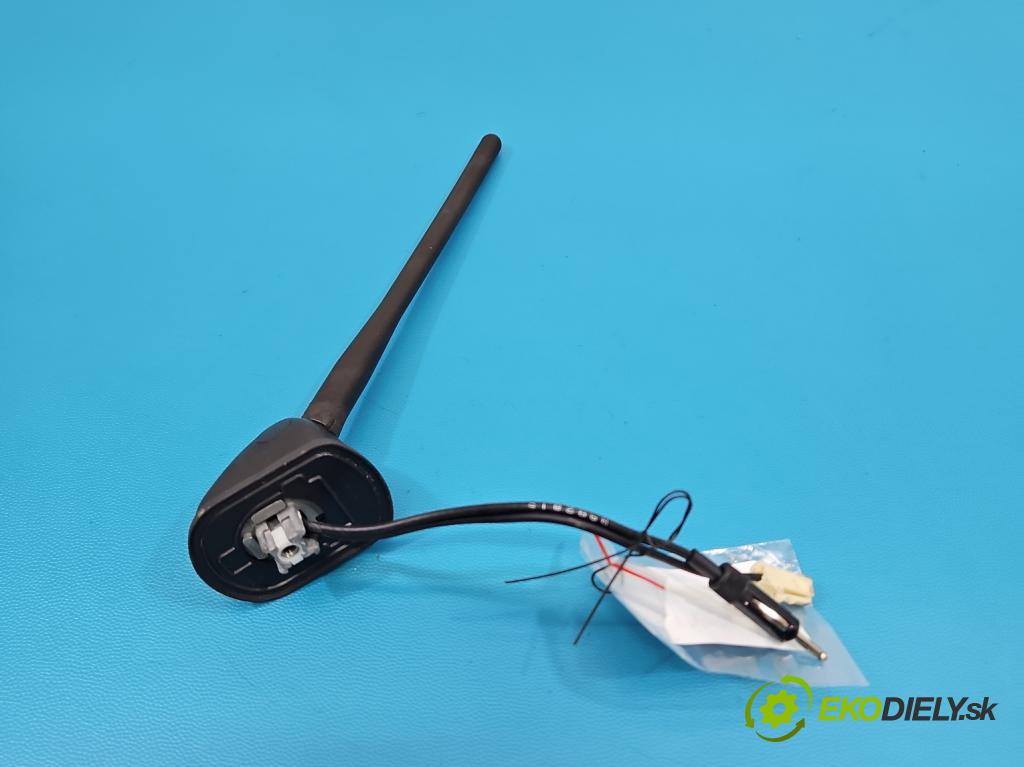 Citroen C-Crosser 2007-2012 2.2 hdi 156 hp automatic 115 kW 2179 cm3 5- Antena