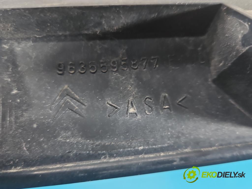 Citroen Xsara Picasso 1.8 16V 116 hp manual 85 kW 1749 cm3 5- klika kufrových dveří zadní 9635595877