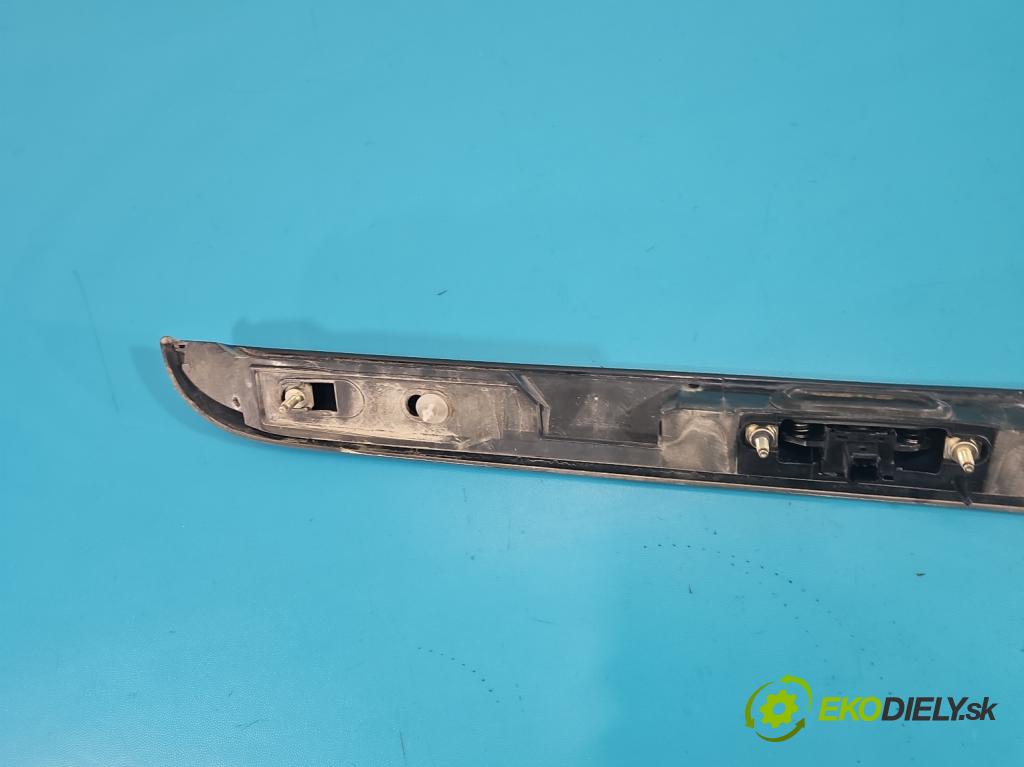 Citroen Xsara Picasso 1.8 16V 116 hp manual 85 kW 1749 cm3 5- klika kufrových dveří zadní 9635595877