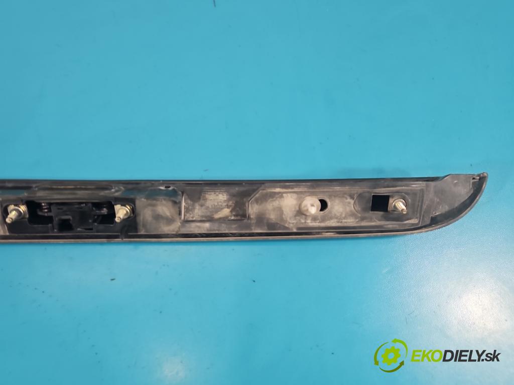 Citroen Xsara Picasso 1.8 16V 116 hp manual 85 kW 1749 cm3 5- klika kufrových dveří zadní 9635595877