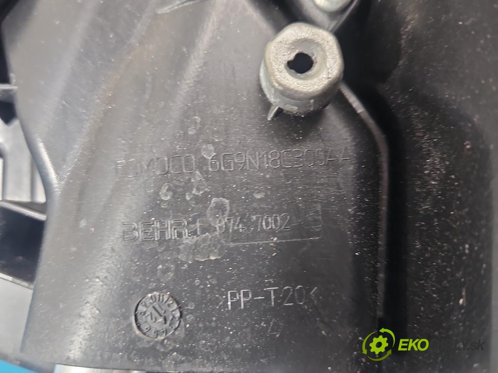Land rover Range Rover Evoque I 2011-2018 2.0 241KM automatic 177 kW 1999 cm3 5- radiátor BJ32-19B555-AE (Radiátor topení)