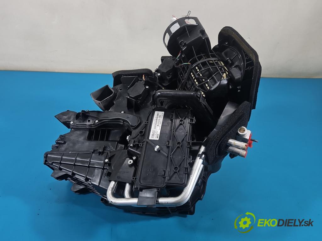 Land rover Range Rover Evoque I 2011-2018 2.0 241KM automatic 177 kW 1999 cm3 5- radiátor BJ32-19B555-AE (Radiátor topení)