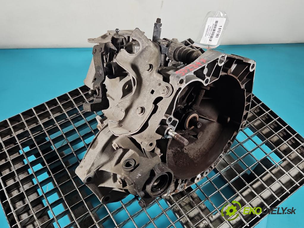 Fiat Punto Grande 1.2 8V 69KM manual 51 kW 1242 cm3 3- převodovka stupňová manual 