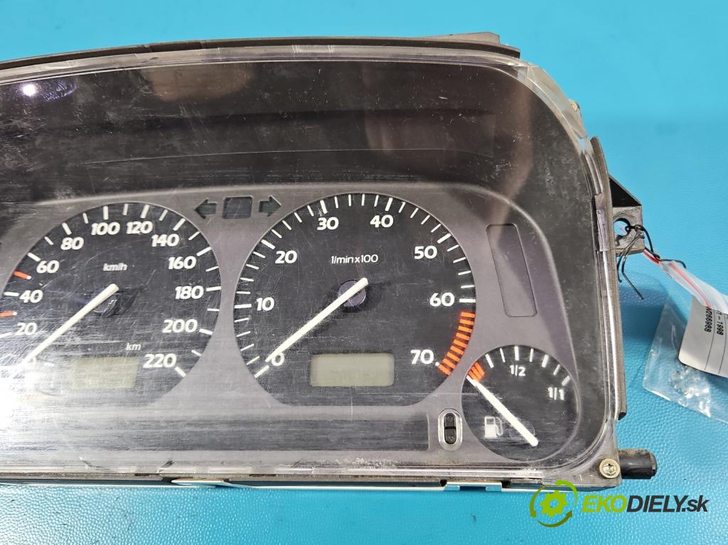 Vw Golf III 1991-1998 1.8 8V 75 hp manual 55 kW 1781 cm3 5- Přístrojová deska 1H0919860C (Přístrojová deska)
