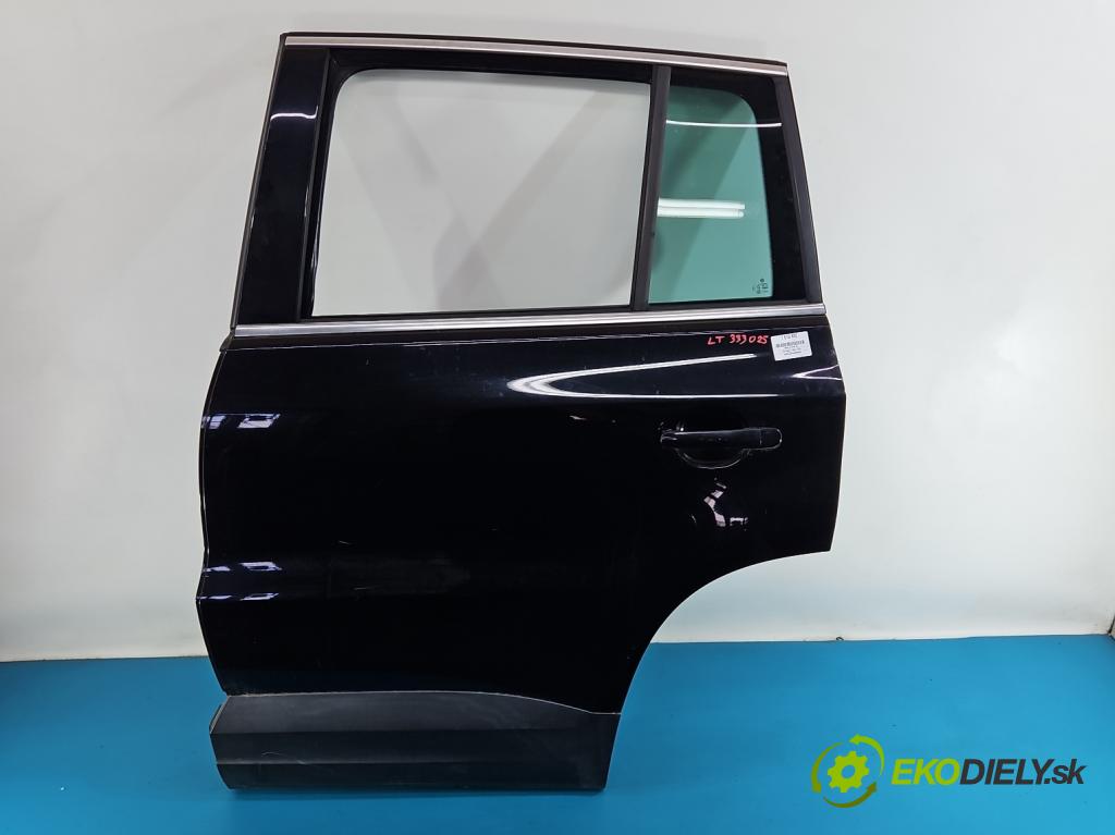 Vw Tiguan I 2007-2016 2.0 tdi 140 hp manual 103 kW 1968 cm3 5- dveře zadní levé  (Klika dveří ostatní)
