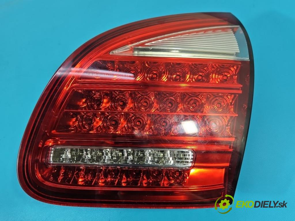 Porsche Cayenne II 2010-2017 3.0d 245KM automatic 180 kW 2967 cm3 5- světlo zadní pravé kufrových dveří 7P5945094M