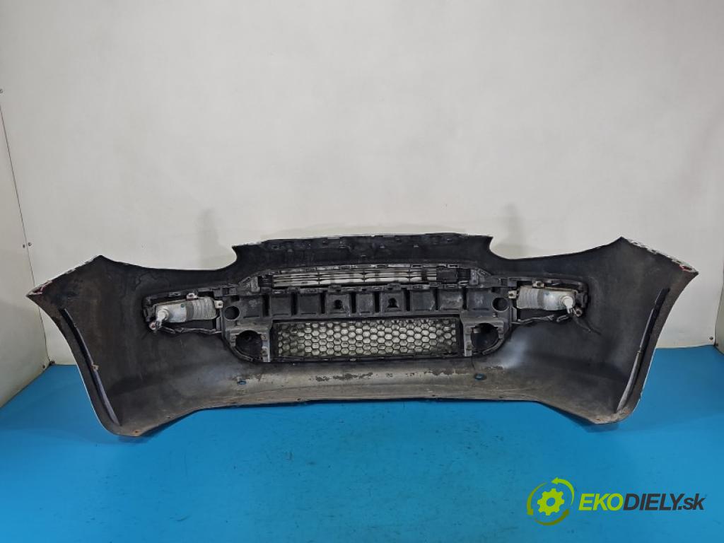 Fiat Punto Grande 1.2 8V 69KM manual 51 kW 1242 cm3 3- nárazník přední 735500118 (Klika dveří ostatní)