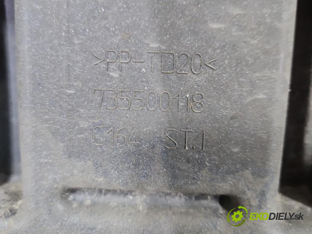 Fiat Punto Grande 1.2 8V 69KM manual 51 kW 1242 cm3 3- nárazník přední 735500118 (Klika dveří ostatní)