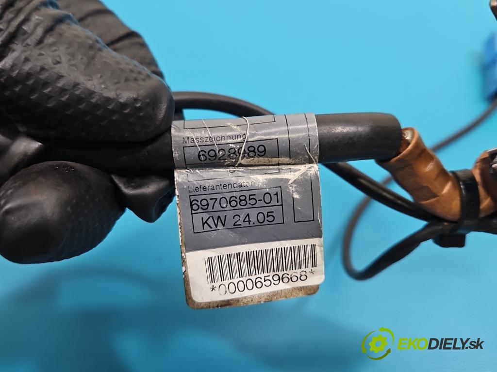 Bmw 3 E90 2005-2013 2.0b 150 hp manual 110 kW 1999 cm3 4- kontakt mínus: 6970685