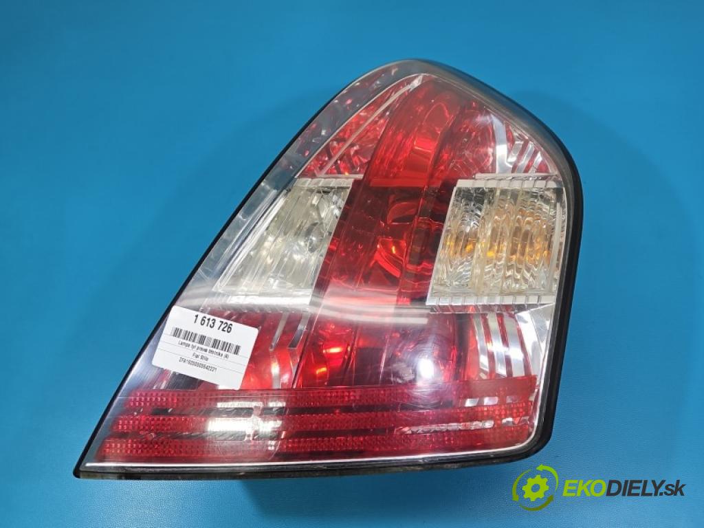 Fiat Stilo 1.9 jtd 116 hp manual 85 kW 1910 cm3 3- světlo zadní pravé blatník: 46823705