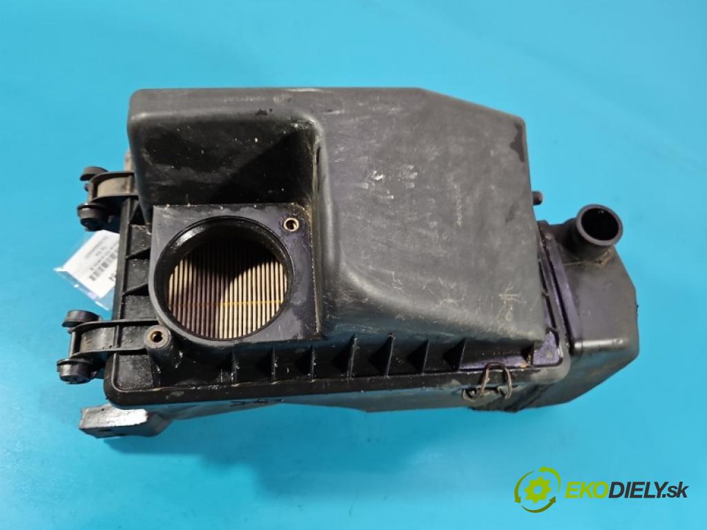 Fiat Stilo 1.9 jtd 116 HP manual 85 kW 1910 cm3 3- obal filtra vzduchu 46807188 (Obal vzduchového filtra)