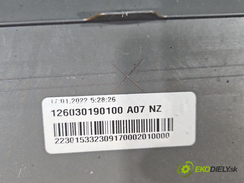 Skoda Fabia IV 2021- 1.0 tsi DLA 110 hp manual 81 kW 999 cm3 5- nárazník zadní 6VE807421 (Klika dveří ostatní)