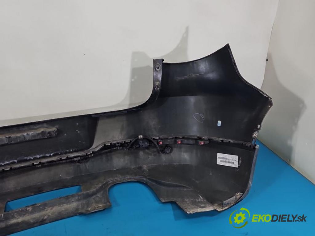 Vw Tiguan I 2007-2016 2.0 tdi 140 hp manual 103 kW 1968 cm3 5- nárazník zadní  (Klika dveří ostatní)