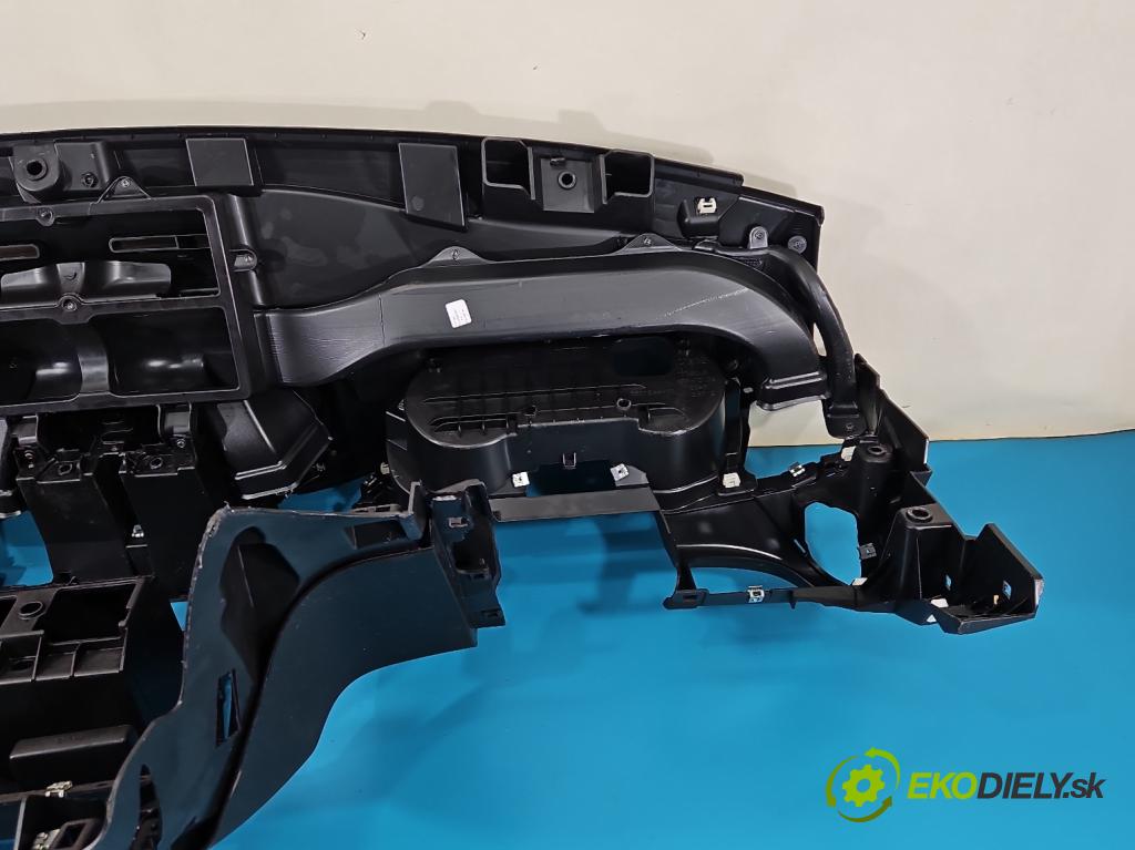 Iveco Daily V 2014- 3.0 hpi 175 hp automatic 129 kW 2998 cm3 2- kokpit,přistrojova deska