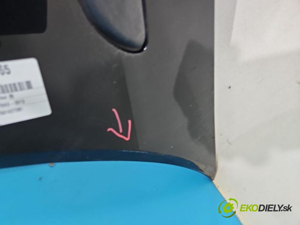 Saab 9-3 II 2002-2012 2.2 TID 125 hp manual 92 kW 2171 cm3 4- nárazník přední  (Klika dveří ostatní)