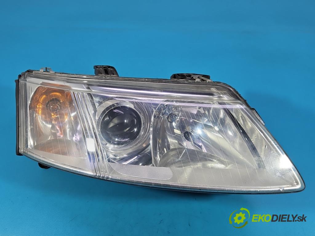 Saab 9-3 II 2002-2012 2.2 TID 125 HP manual 92 kW 2171 cm3 4- Reflektor: pravý  (Svetlo predné pravé)
