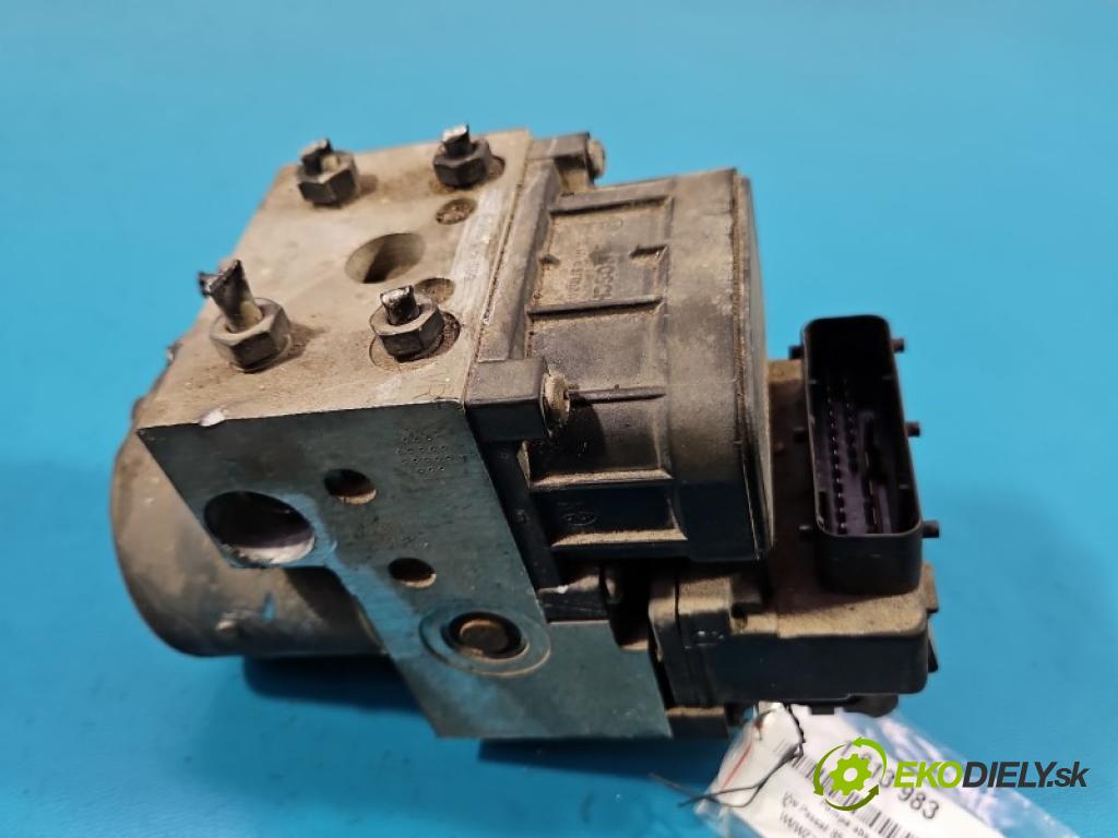 Vw Passat B5 1995-2005 1.8 20V 125 HP manual 92 kW 1781 cm3 4- čerpadlo abs 8E0614111AB (Pumpa ABS)