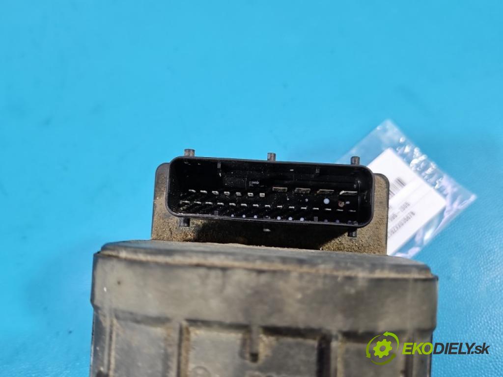 Vw Passat B5 1995-2005 1.8 20V 125 HP manual 92 kW 1781 cm3 4- čerpadlo abs 8E0614111AB (Pumpa ABS)