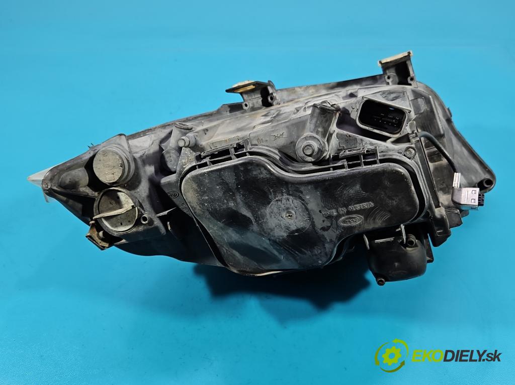 Bmw 3 E90 2005-2013 2.0b 150 HP manual 110 kW 1999 cm3 4- Reflektor: ľavý  (Kľučka dverí ostatné)