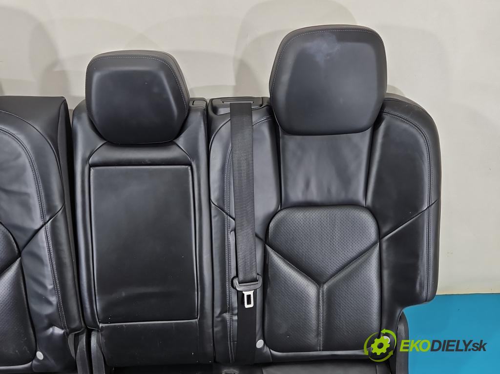 Porsche Cayenne II 2010-2017 3.0d 245KM automatic 180 kW 2967 cm3 5- sedačke: komplet