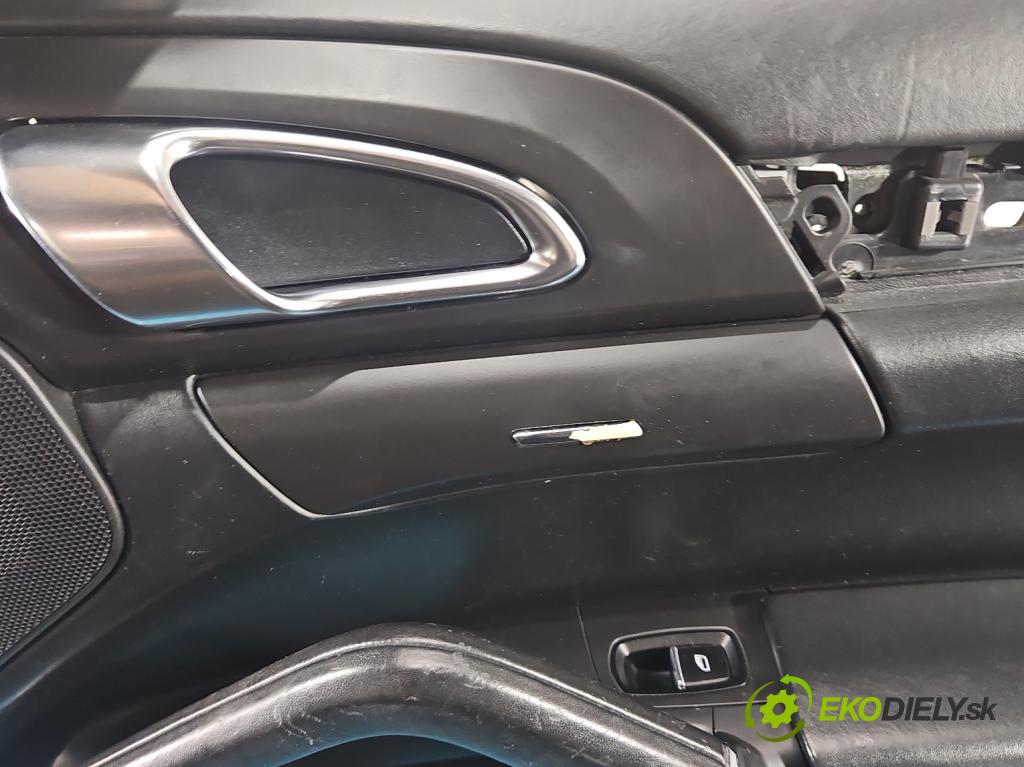 Porsche Cayenne II 2010-2017 3.0d 245KM automatic 180 kW 2967 cm3 5- Čalounictví: dvere zadné pravé 7P5867212G