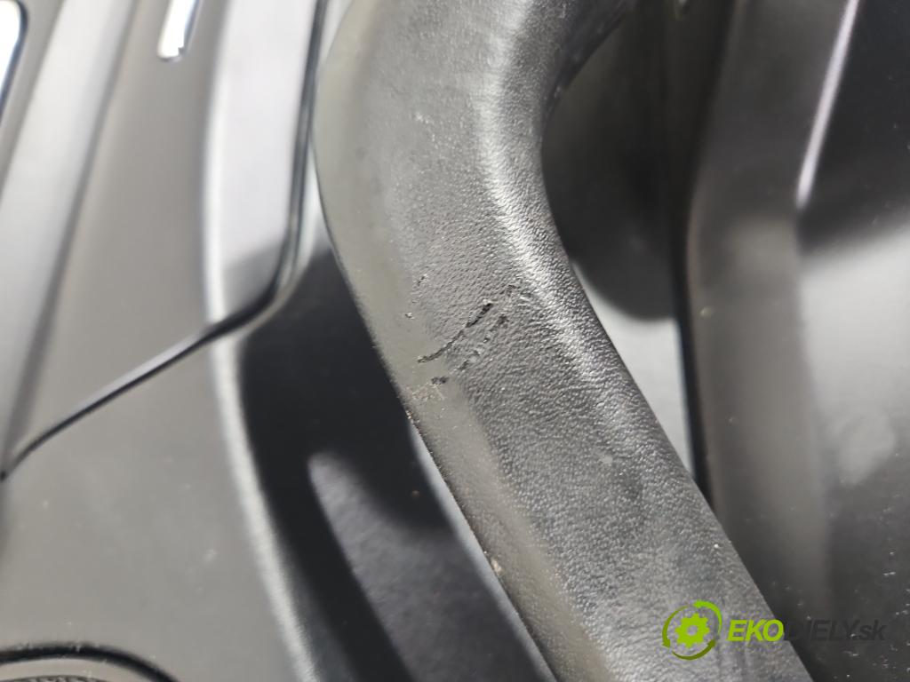Porsche Cayenne II 2010-2017 3.0d 245KM automatic 180 kW 2967 cm3 5- Čalounictví: dvere zadné pravé 7P5867212G