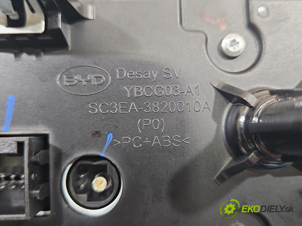 BYD ATTO 2 0.0 177 HP automatic 130 kW 5- prístrojovka/ budíky SC3EA-3820010A (Prístrojová doska)