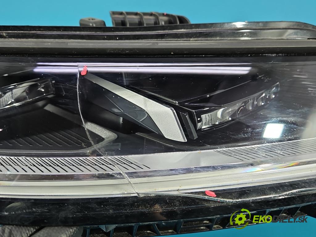 BYD ATTO 2  0.0 177 hp automatic 130 kW  5- světlo pravý SC3E-4121020 (Pravé přední světlo)
