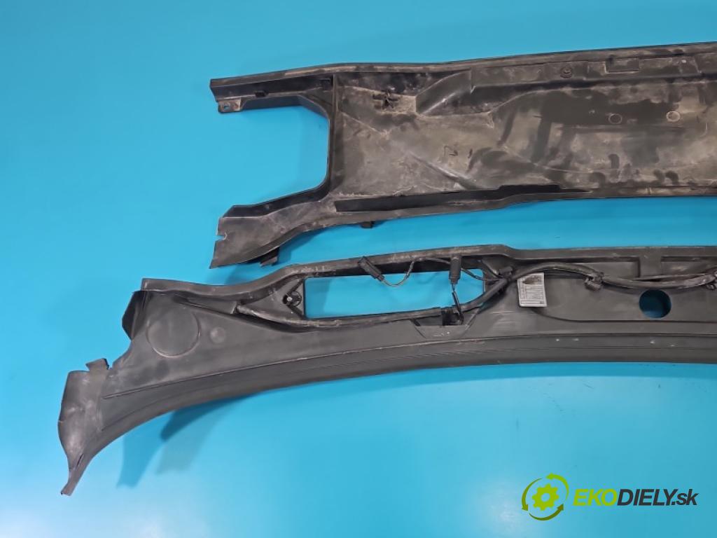 Bmw 3 E90 2005-2013 2.0b 150 hp manual 110 kW 1999 cm3 4- torpédo 575509 (Plast pod čelním sklem)