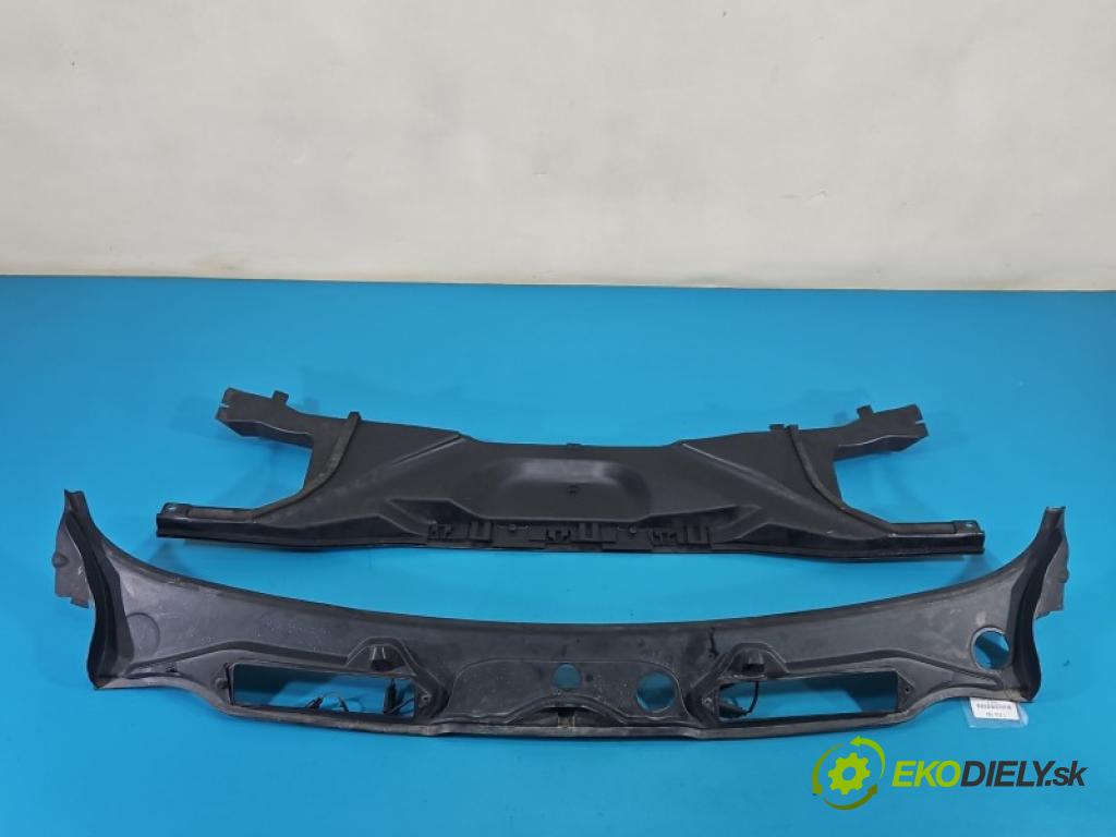 Bmw 3 E90 2005-2013 2.0b 150 hp manual 110 kW 1999 cm3 4- torpédo 575509 (Plast pod čelním sklem)