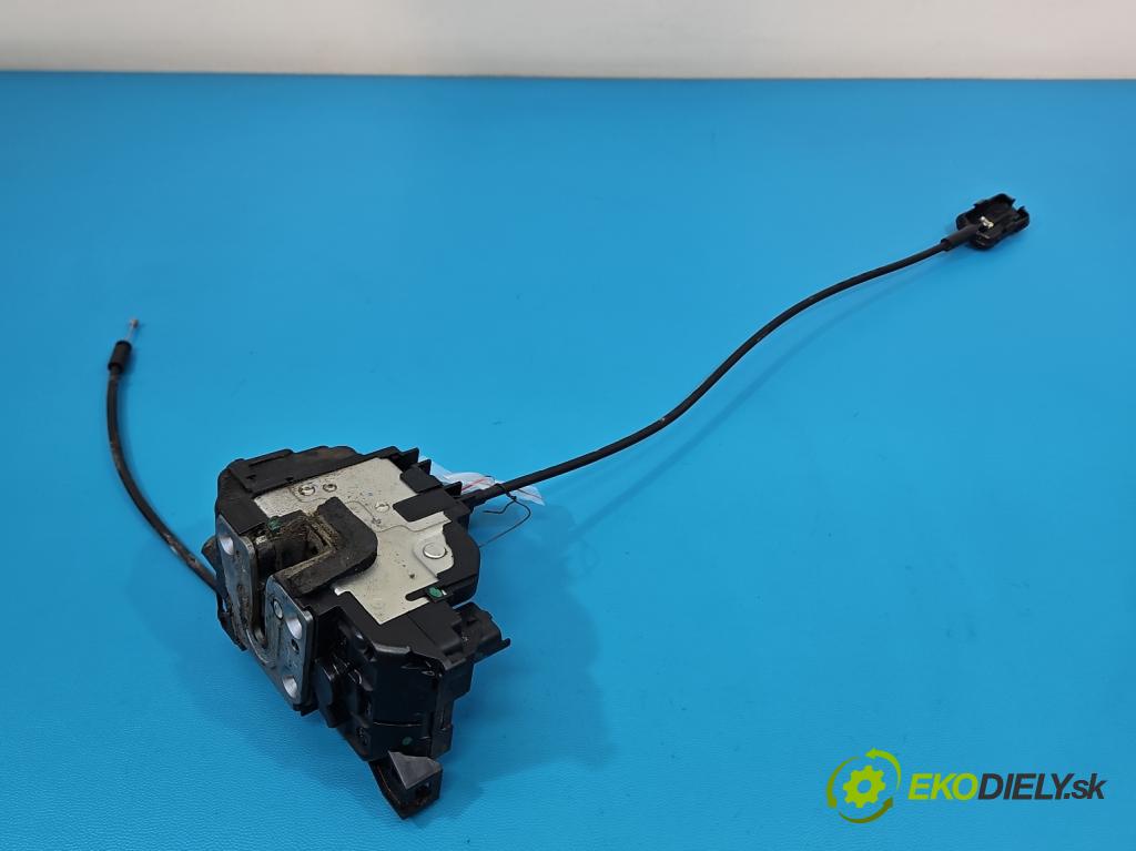 Renault Clio III 2005-2012 1.2 TCE: 101 hp manual 74 kW 1149 cm3 5- zámek přední levý 300123-E