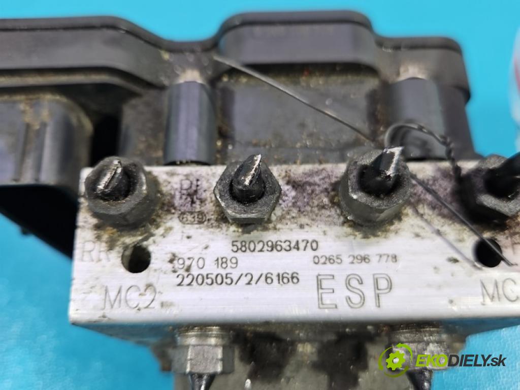 Iveco Daily V 2014- 3.0 hpi 175 HP automatic 129 kW 2998 cm3 2- čerpadlo abs 0265956791 (Pumpa ABS)