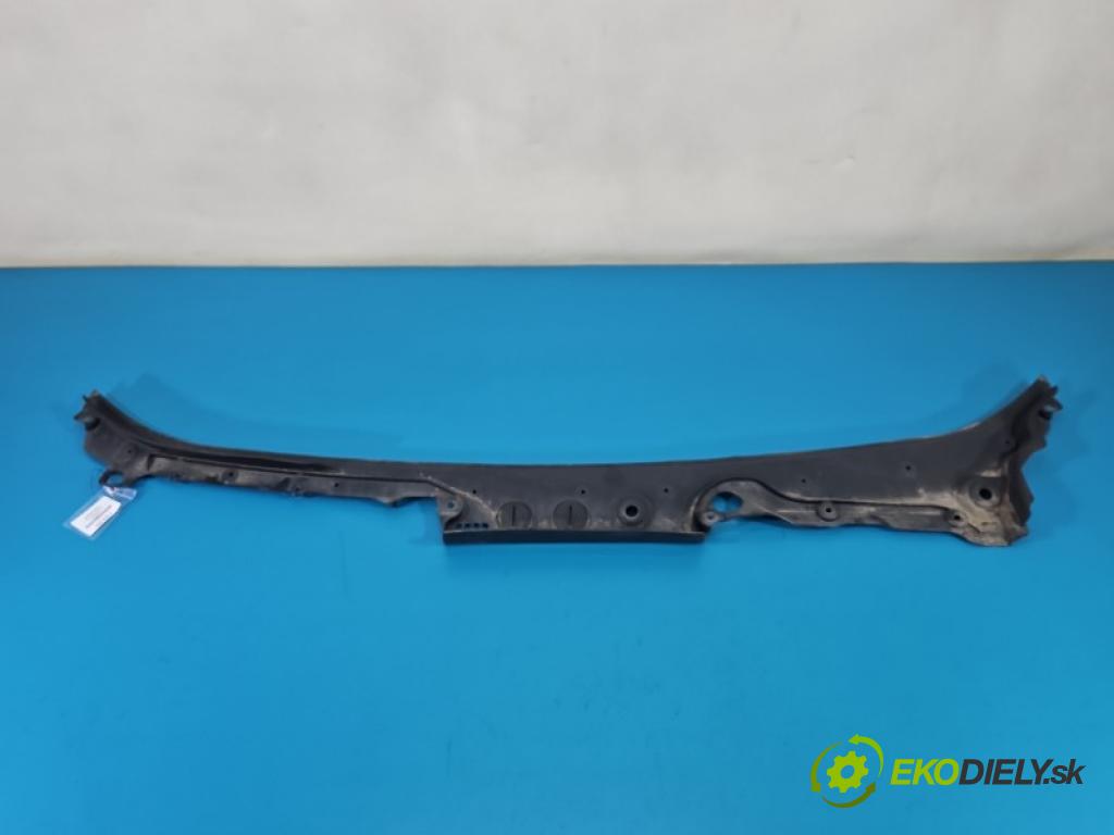 Bmw 5 F10 2010-2017 2.0d 218 hp automatic 160 kW 1995 cm3 5- torpédo 51717203124 (Plast pod čelním sklem)
