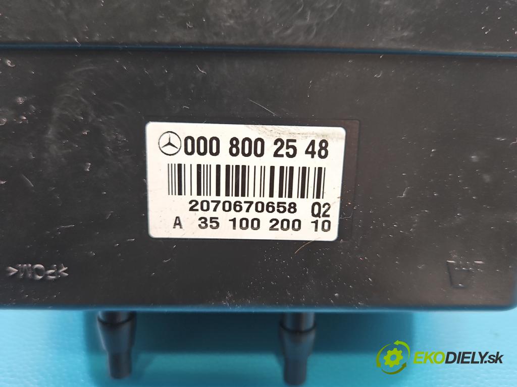 Mercedes E W211 2002-2009 3.5 V6 272964 272 hp automatic 200 kW 3498 cm3 5- Centrálni: zámek: A3510020010