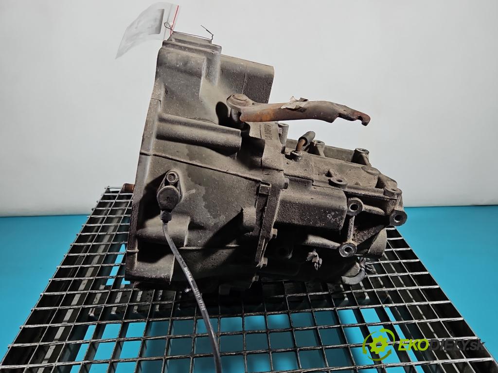 Nissan Micra K11 1992-2003 1.0 16V 60 HP manual 44 kW 998 cm3 3- prevodovka stupeň,rýchlosť manual 4M401