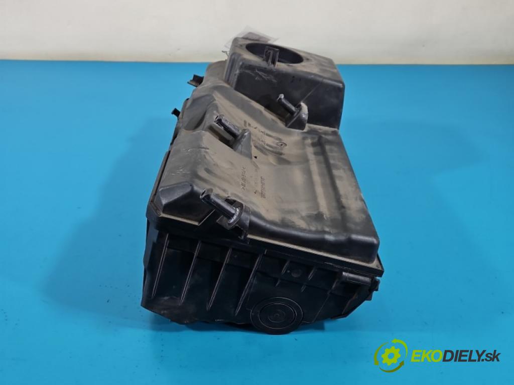 Volvo S60 II 2010-2018 2.5 T5 250 HP automatic 184 kW 2497 cm3 4- obal filtra vzduchu 30677718 (Obal vzduchového filtra)