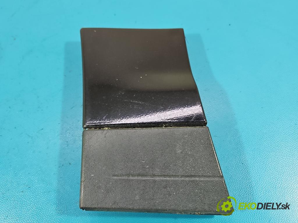 Porsche Cayenne II 2010-2017 3.0d 245KM automatic 180 kW 2967 cm3 5- lišta blatník predné ľavé 7P5854959